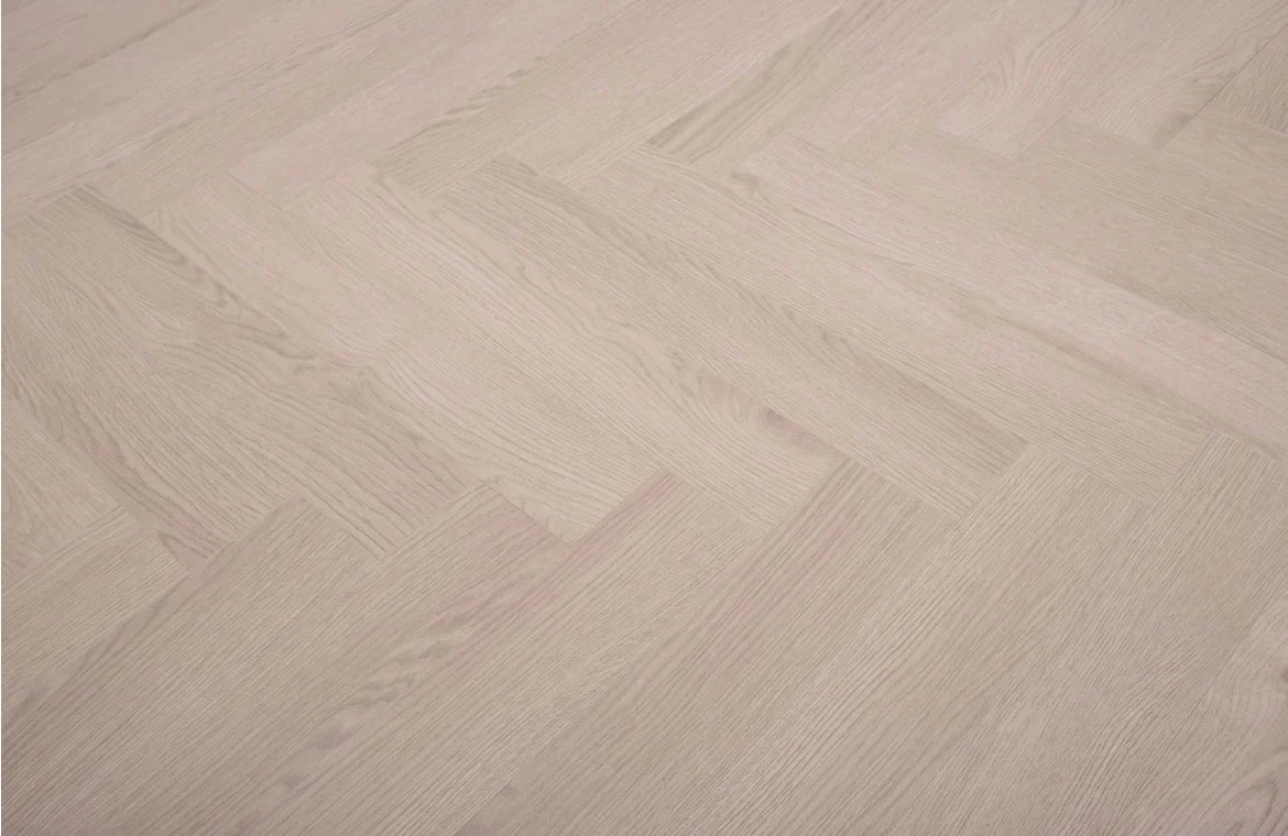 kingsley-8mm-whitford-oak-herringbone-laminate-flooring-6