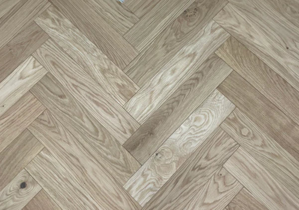 herringbone-oak-engineered-wood-flooring-verona-laurelwood-2