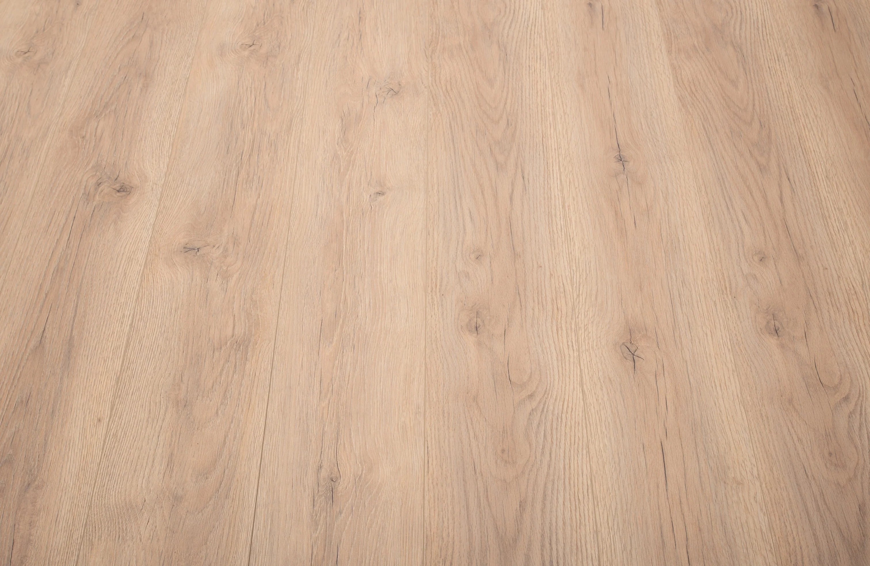 lightwood-oak-luxury-8mm-waterproof-laminate-flooring-4