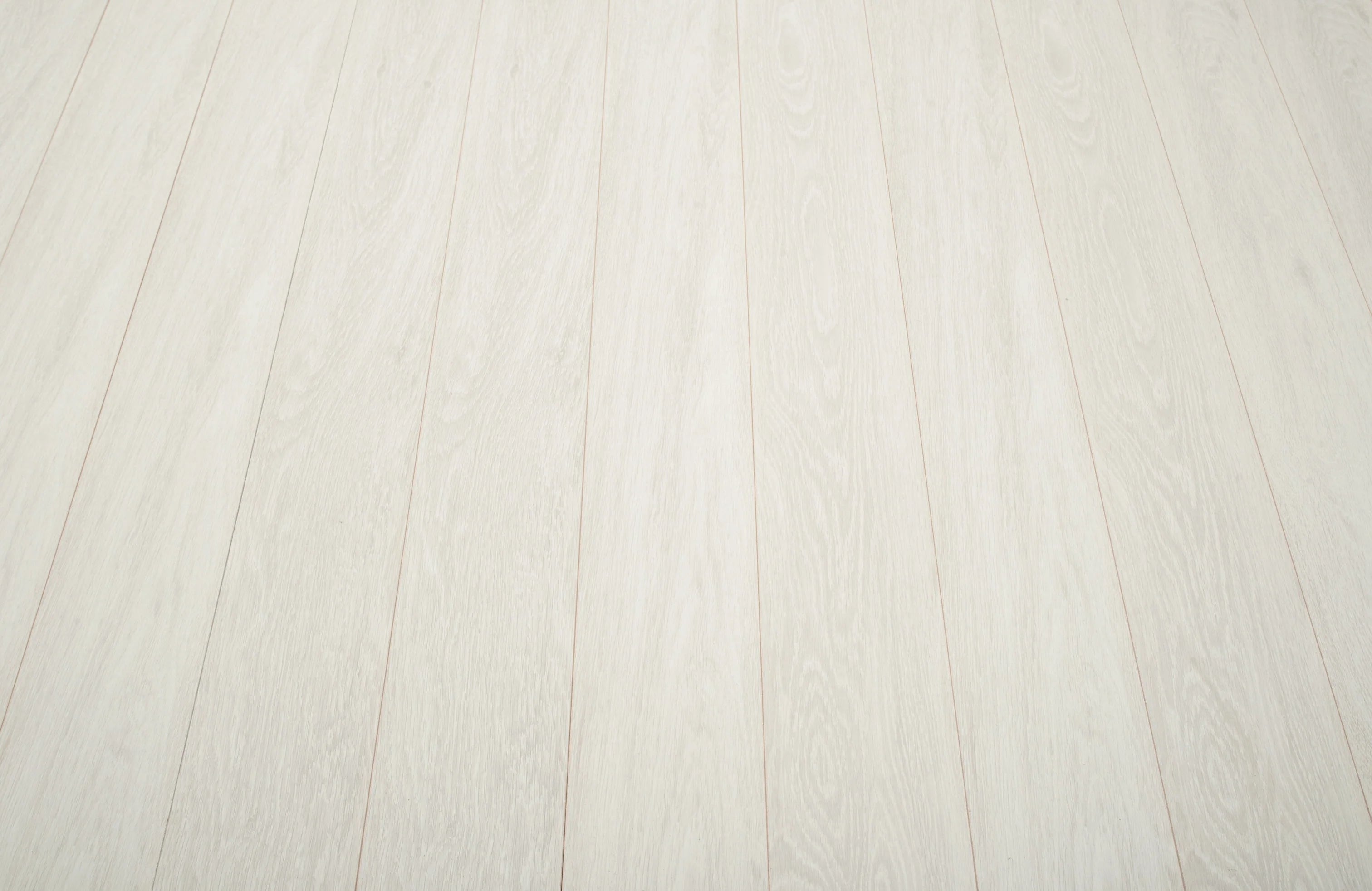 Silverpine Oak Luxury 12mm Waterproof Laminate Flooring