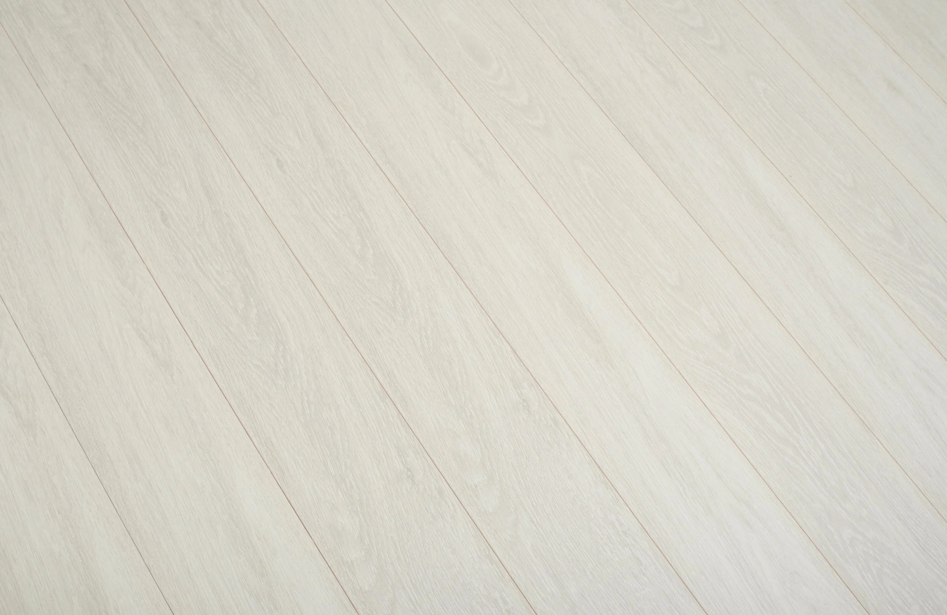 Silverpine Oak Luxury 12mm Waterproof Laminate Flooring