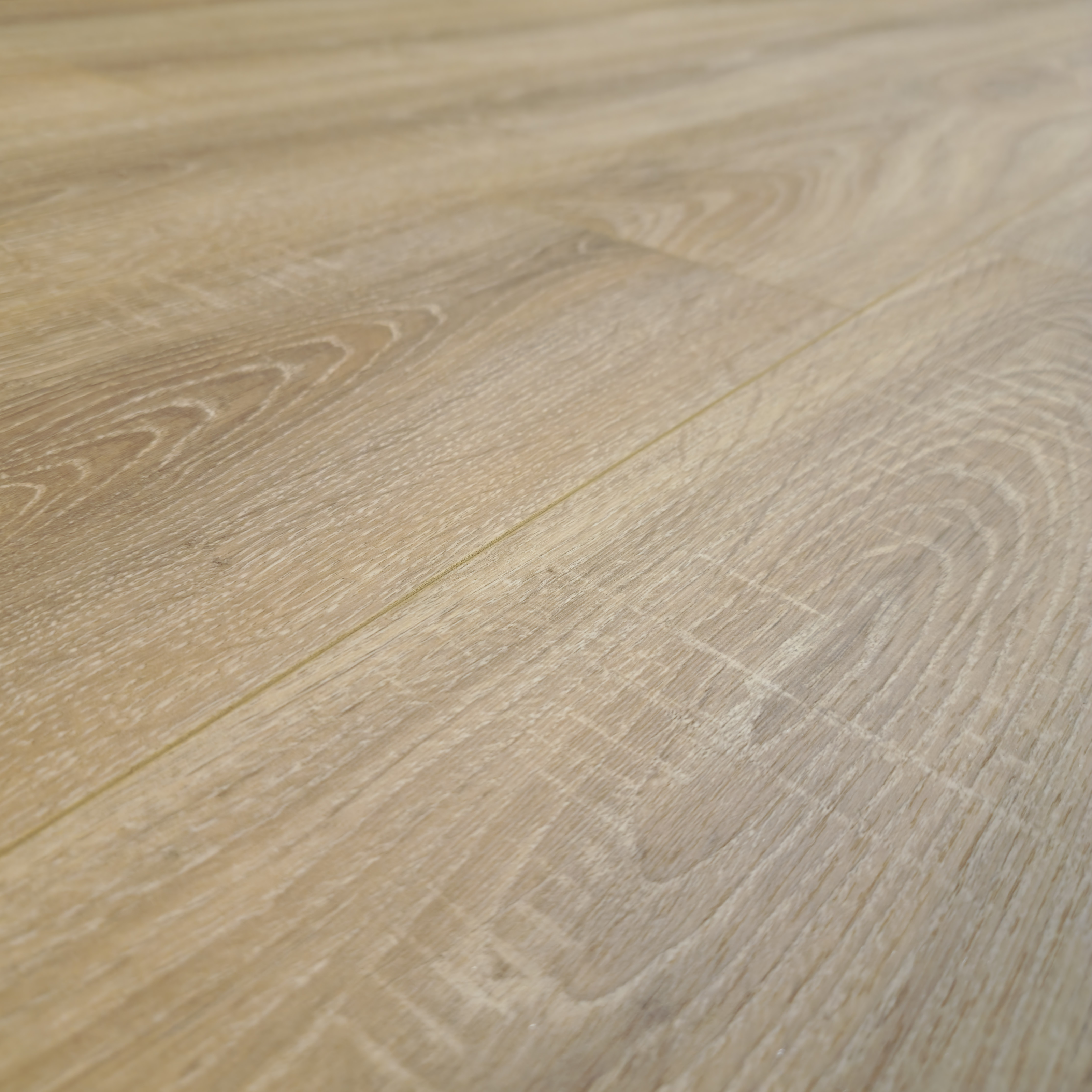 caramel-oak-luxury-8mm-waterproof-laminate-flooring-6