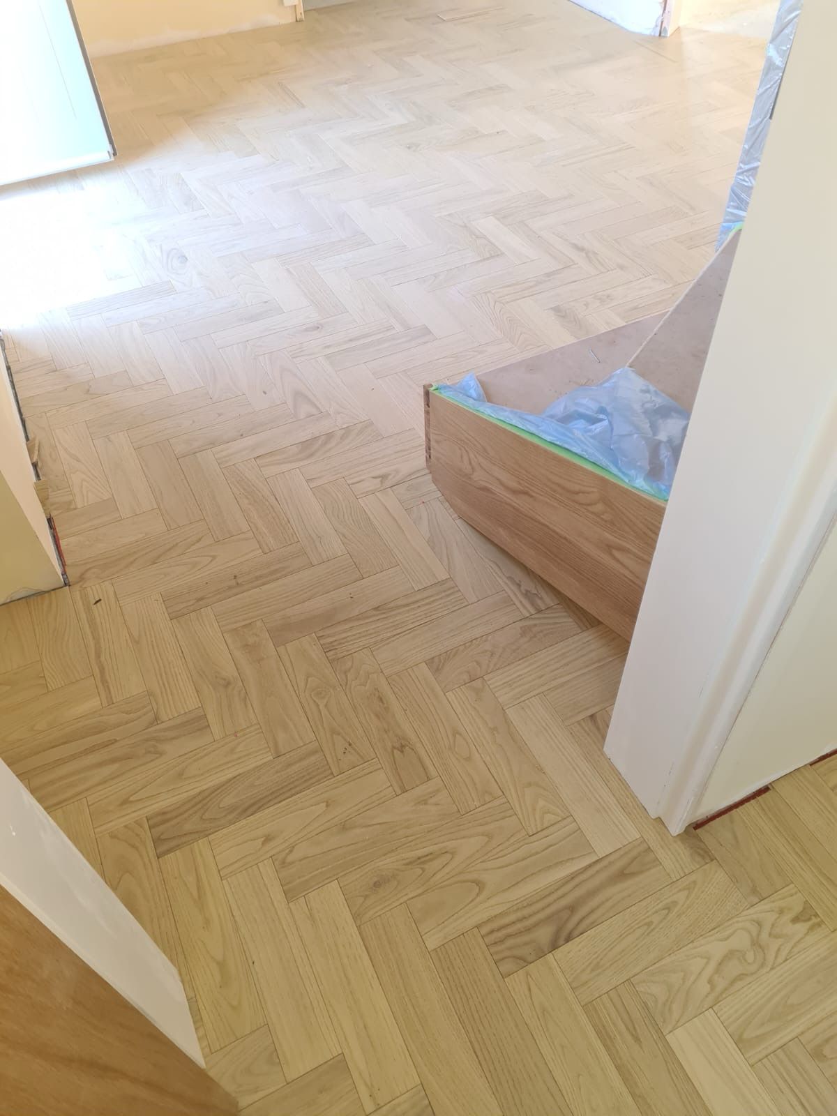 verona-herringbone-pinewood-oak-engineered-wood-flooring-4
