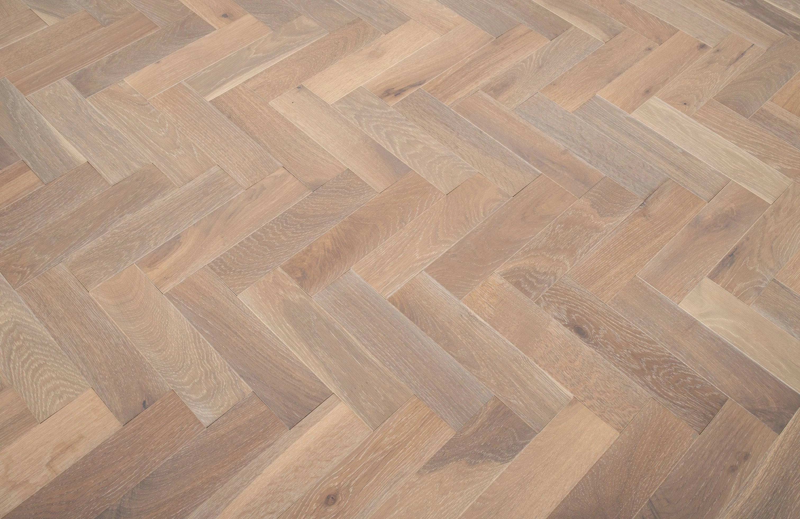 engineered-wood-flooring-verona-chatsworth-herringbone-oak-7