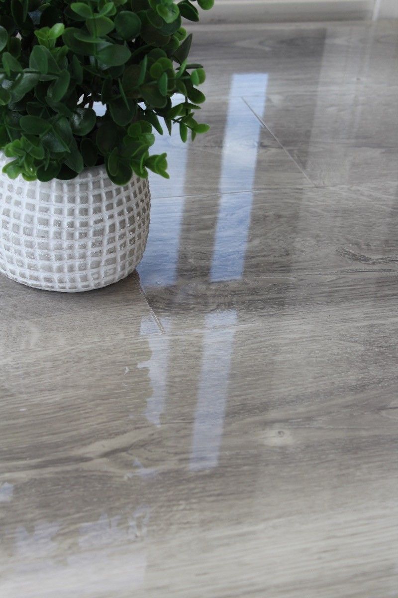high-gloss-ice-8mm-laminate-flooring-1