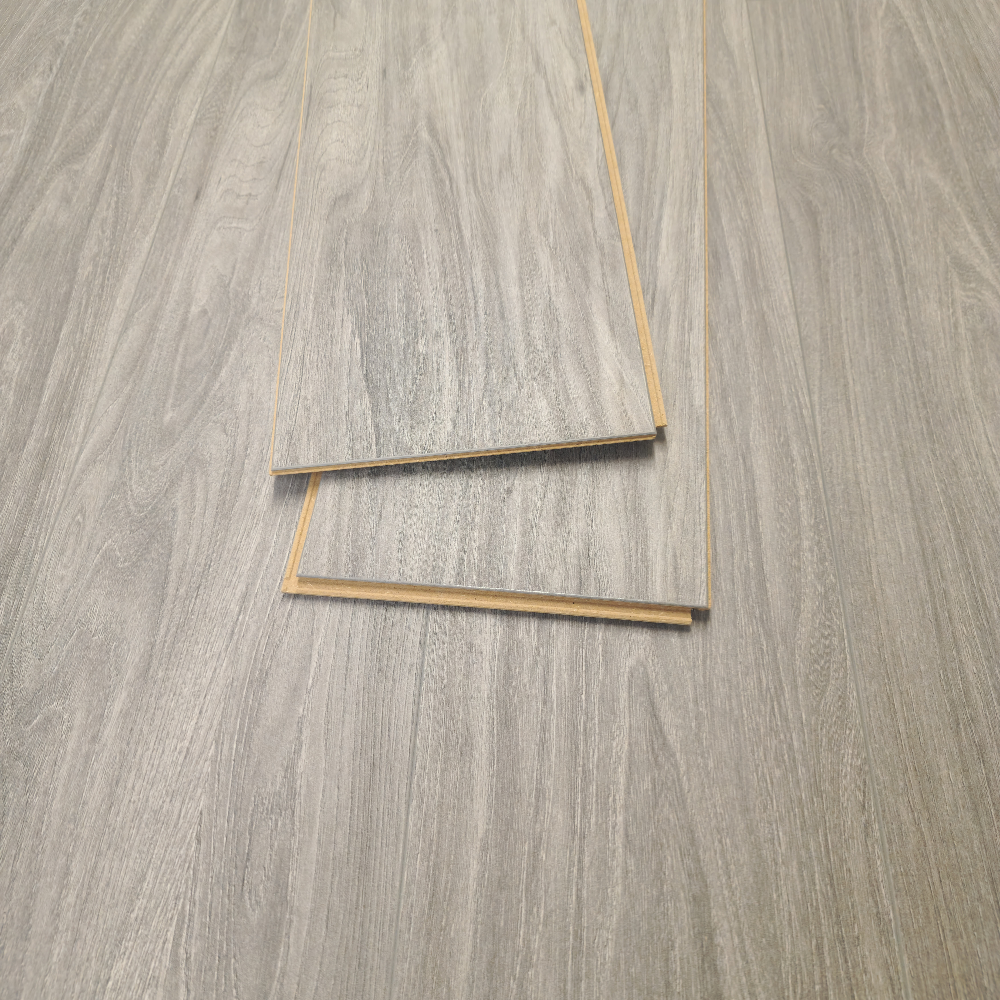 Storm Grey Oak Luxury 8mm AC5 Waterproof Laminate Flooring-3