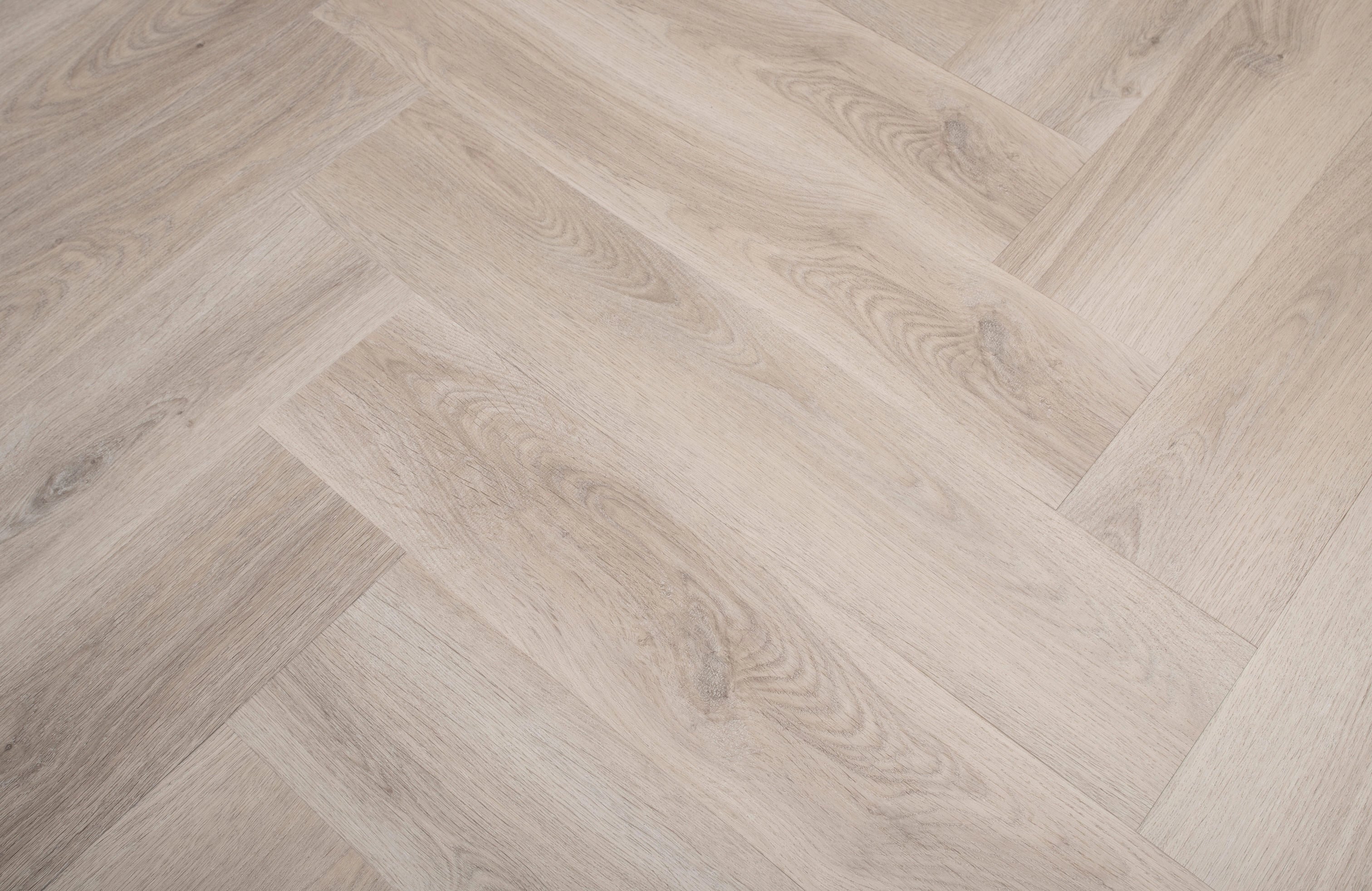 luma-valleywood-oak-3mm-herringbone-waterproof-glue-down-lvt-4