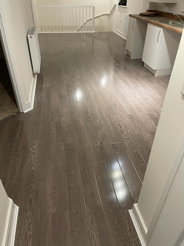 high-gloss-granite-8mm-laminate-flooring-1