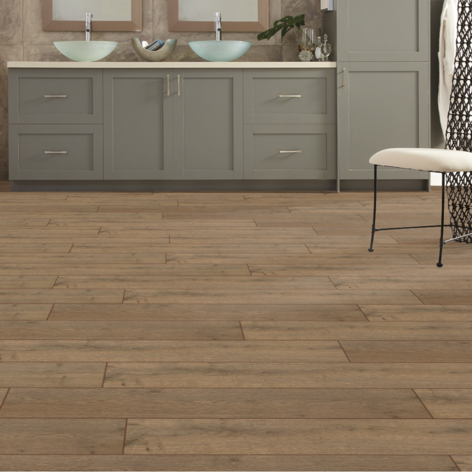 12mm-oakwood-elite-xl-laminate-flooring-1