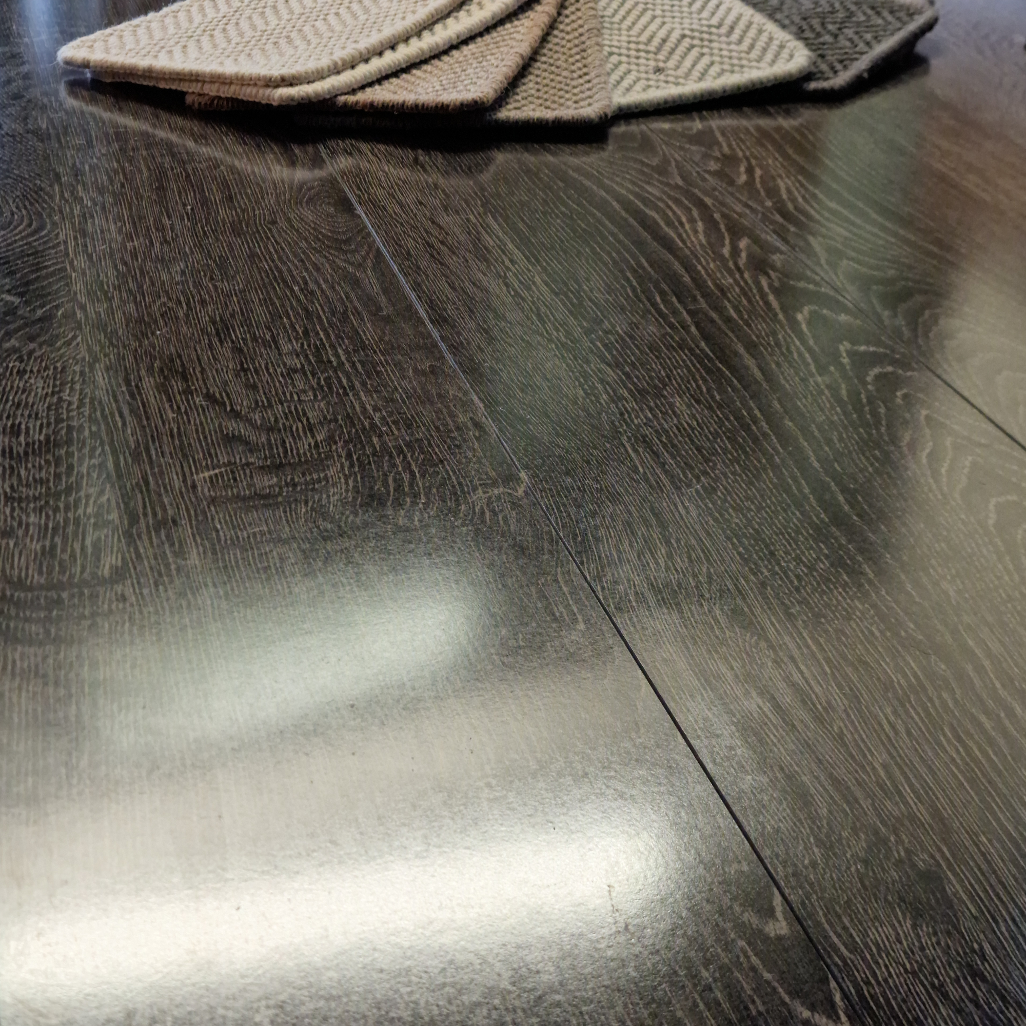 high-gloss-granite-8mm-laminate-flooring-2
