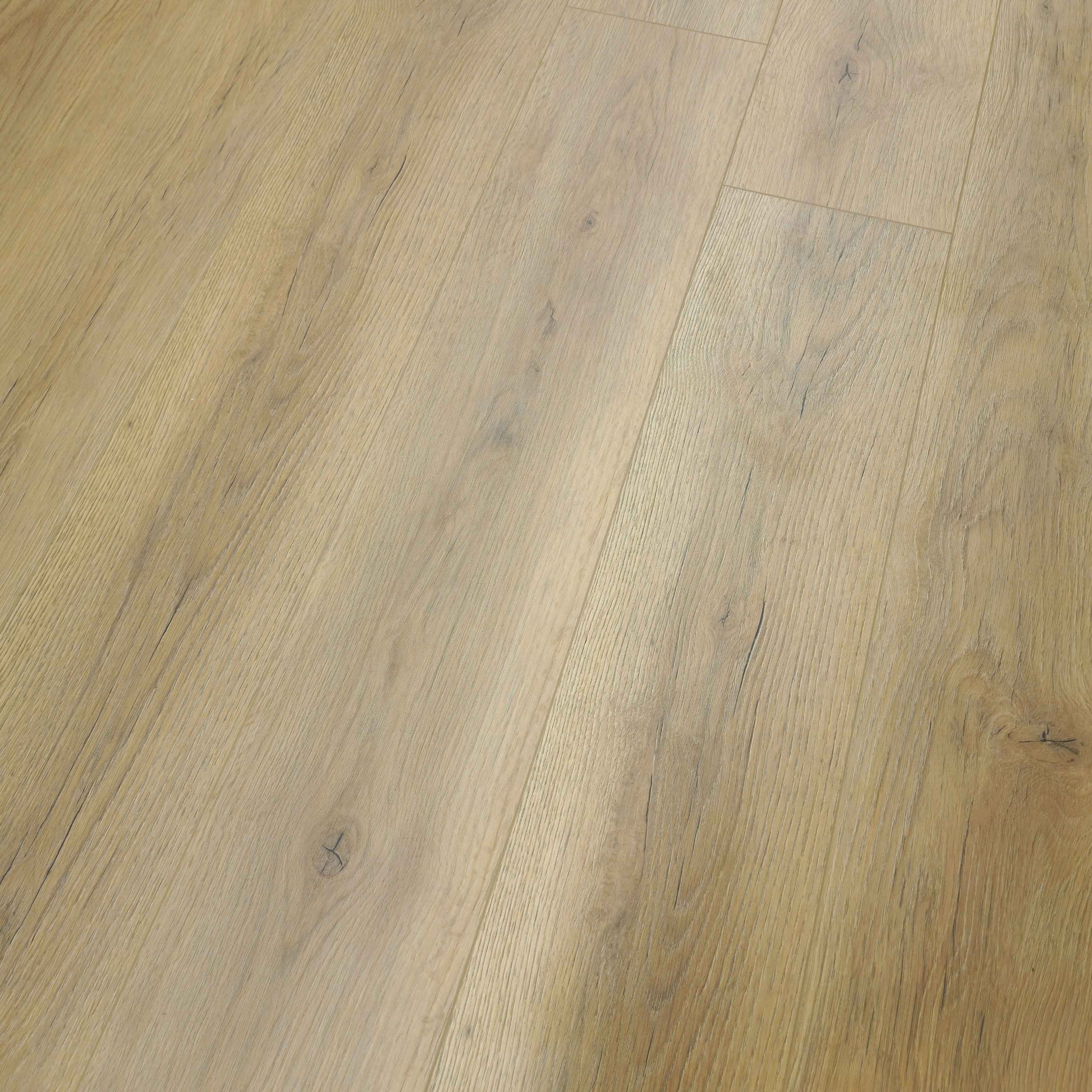 lightwood-oak-luxury-8mm-waterproof-laminate-flooring-12